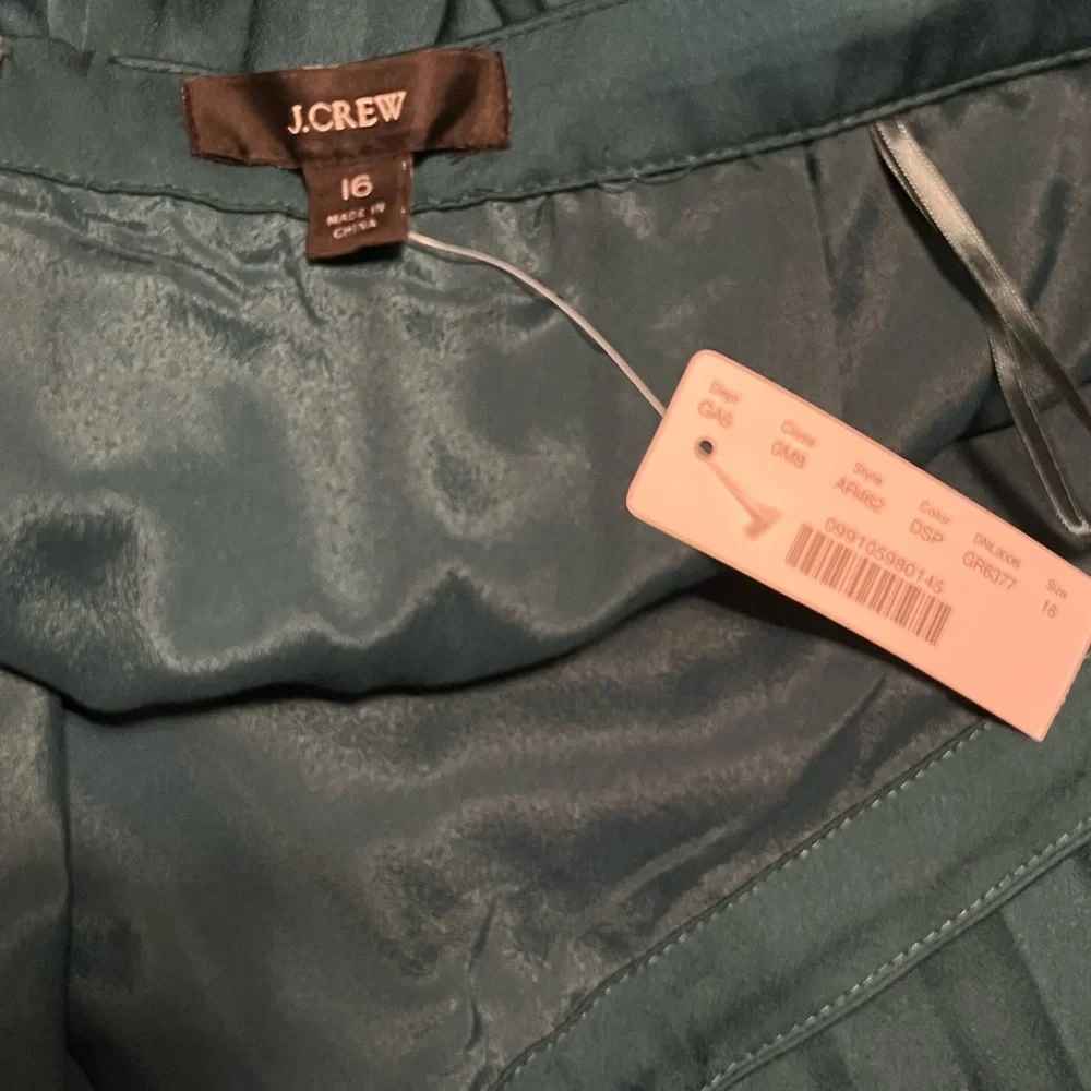 J. Crew NWT | Pleated MIDI Skirt Academic Green | 16 - Picture 3 of 15